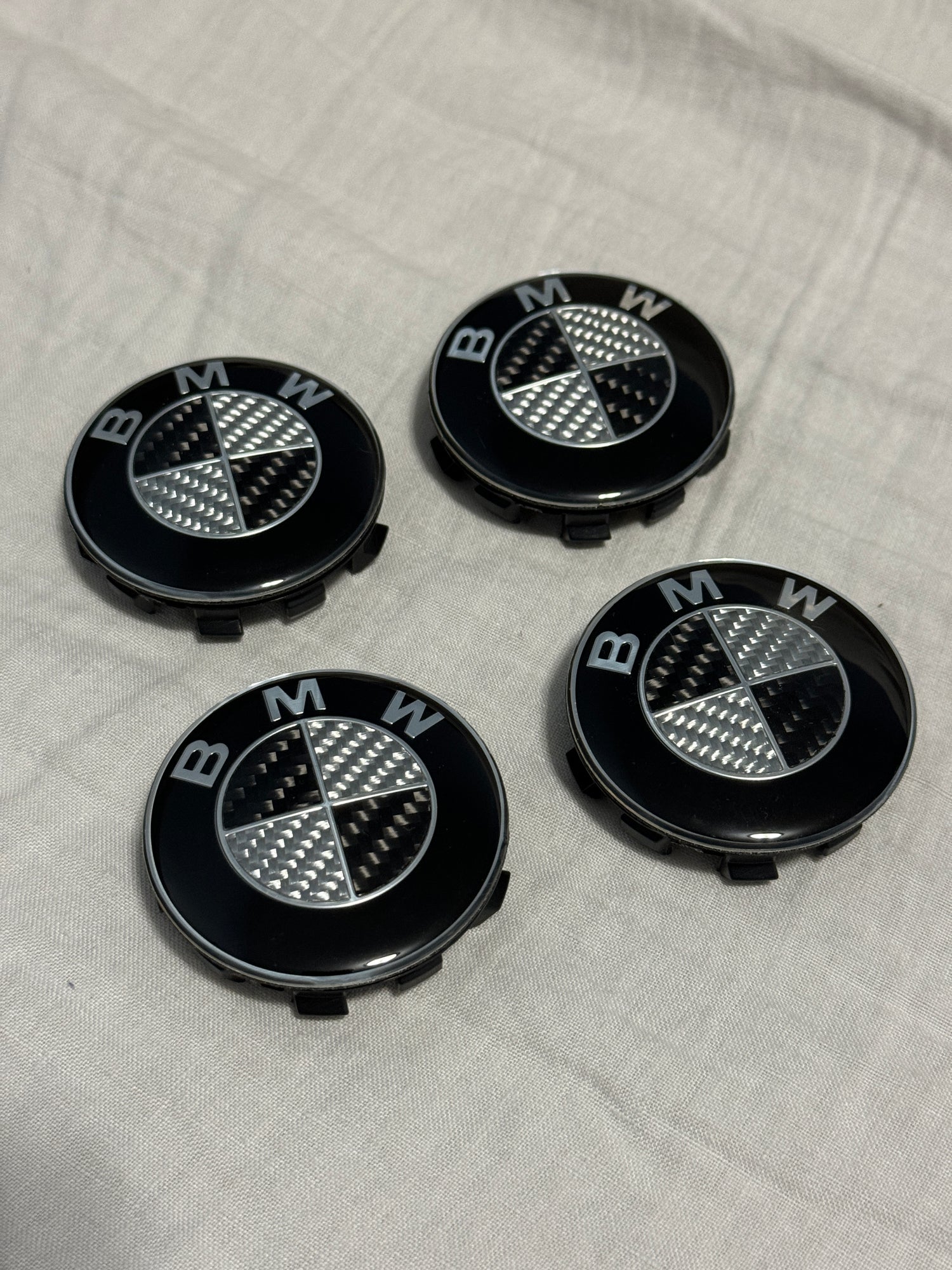 BMW Black &amp; White Carbon Fiber Wheel Emblem Replacement Set (4 Piece)