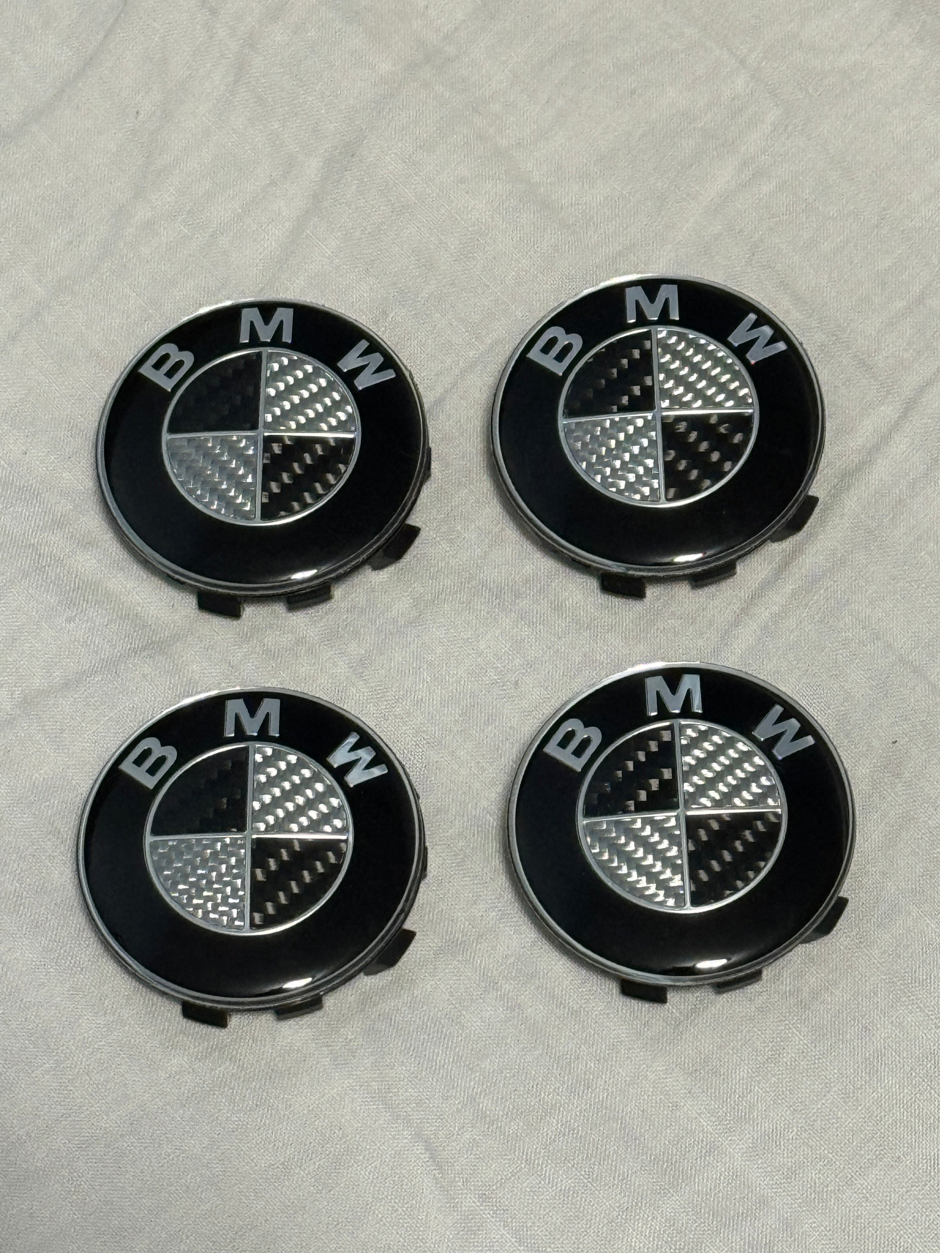 BMW Black &amp; White Carbon Fiber Wheel Emblem Replacement Set (4 Piece)