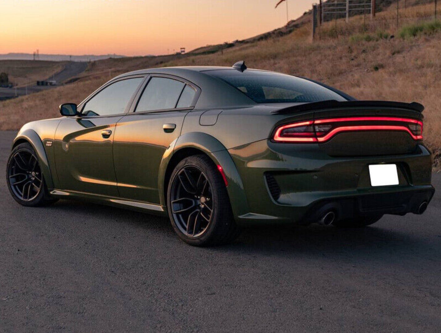 Carbon Fiber SRT Hellcat Style Trunk Spoiler - Dodge Charger (2015-2023)