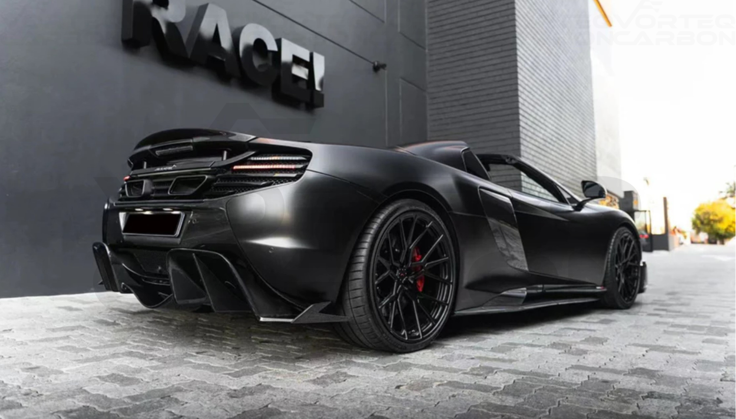 Carbon Fiber B Style Full Side Skirts - McLaren 650S