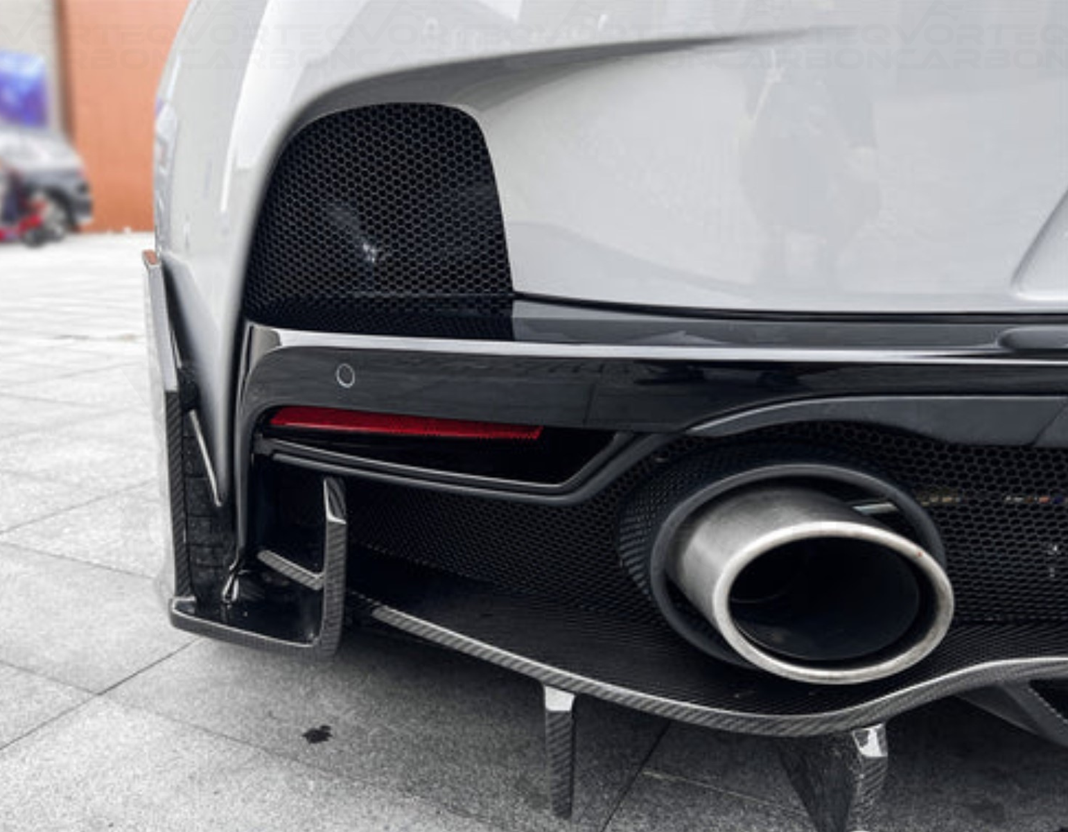 vorteq carbon fiber mclaren gt wp style rear canards