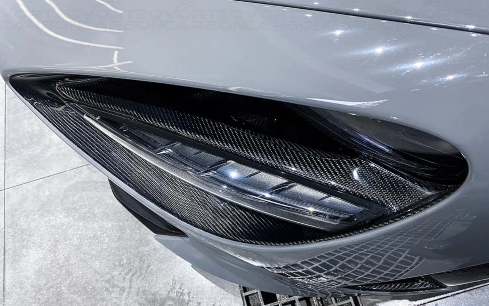 Carbon Fiber Headlight Vent Trim Inserts - McLaren 720S