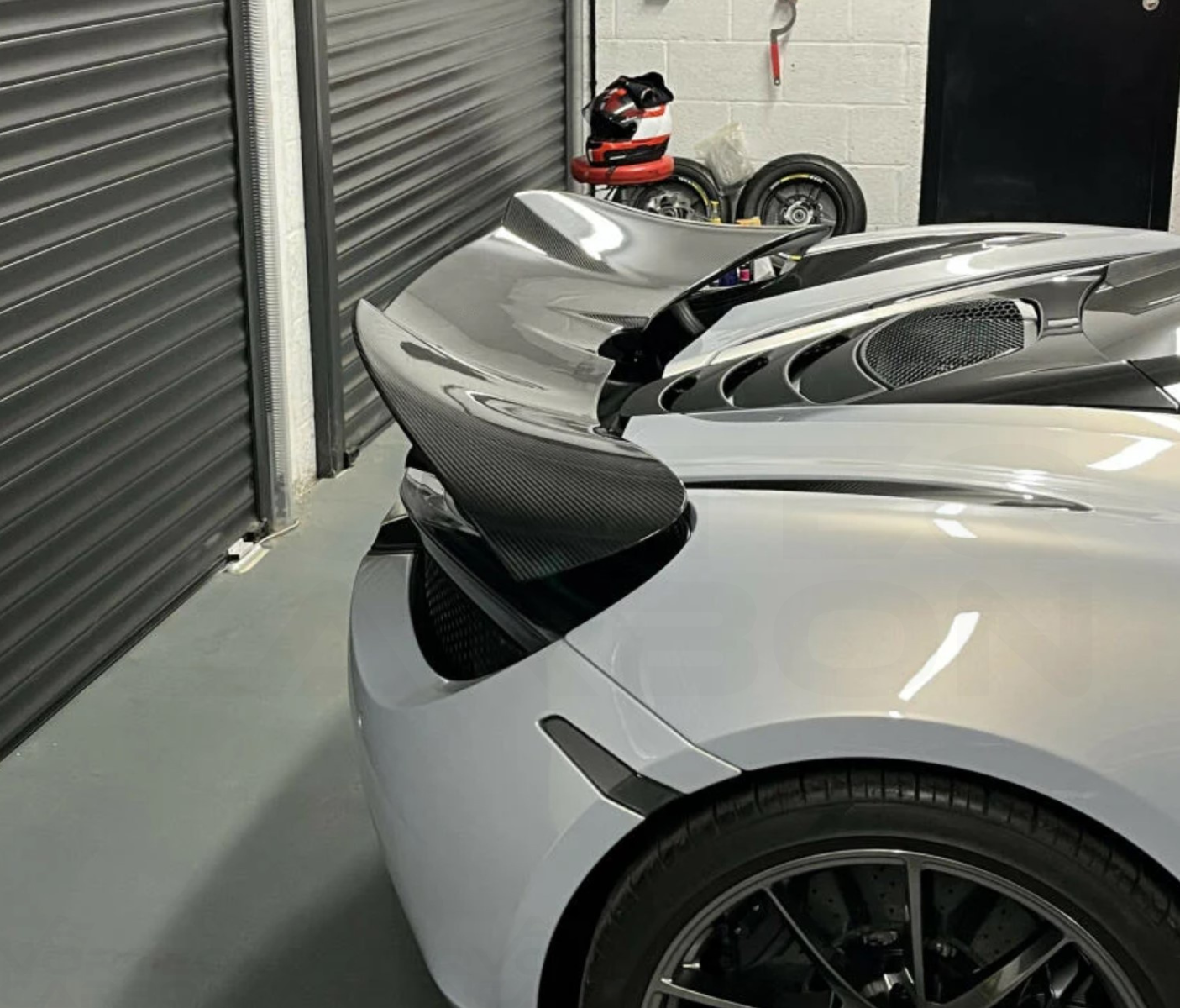 Carbon Fiber C Style High Kick Rear Spoiler Wing - McLaren 720S