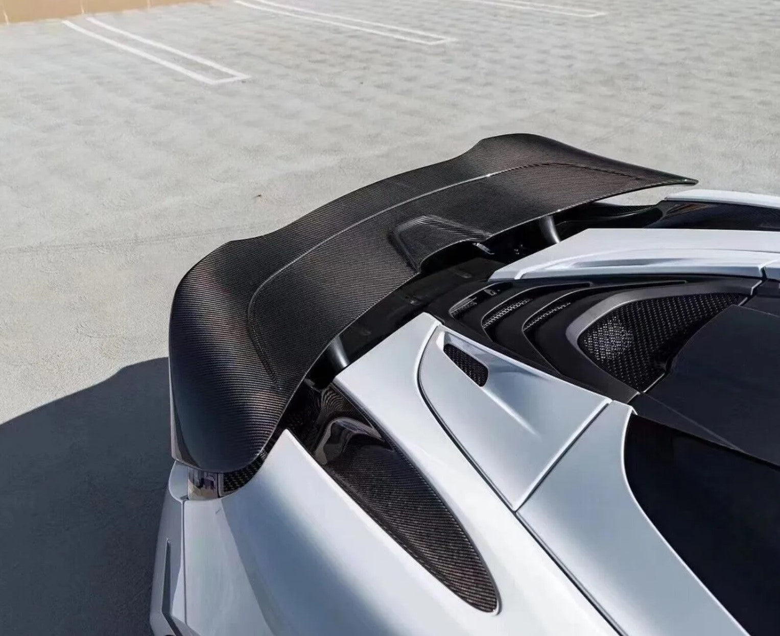 Carbon Fiber V Style Rear Spoiler Wing - McLaren 720S