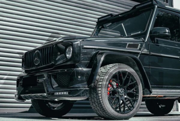 Carbon Fiber Front Roof Spoiler LED (V1) - Mercedes W463 G Class Wagon (2006-2018)