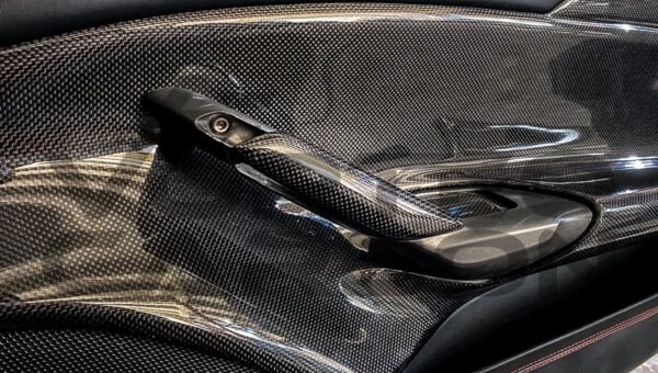 Carbon Fiber Interior Door Handle - Ferrari 488 GTB/Spyder (2015-2020)