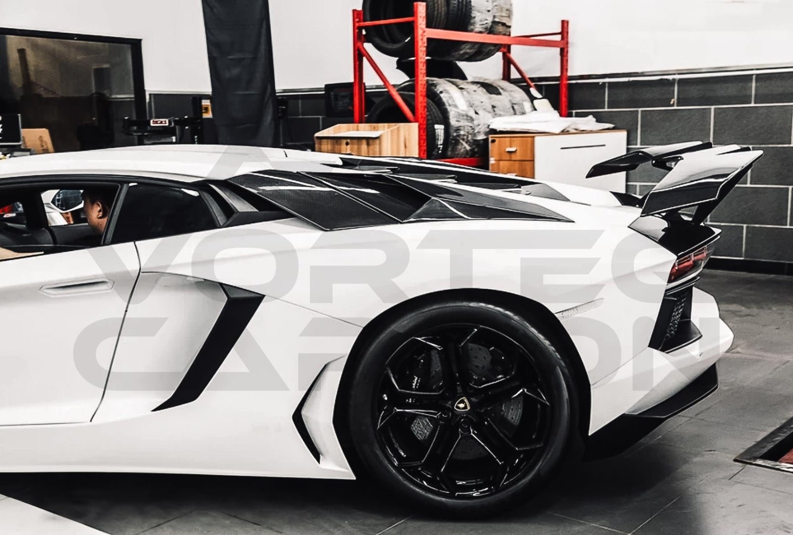 Carbon Fiber Lower Rear Side Scoops - Lamborghini Aventador LP700 Coupe/Roadster (2011-2016)