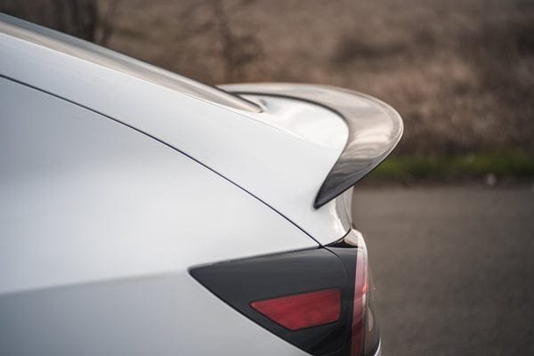 Carbon Fiber Trunk Spoiler V Style - Tesla Model Y (2020–2025)