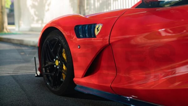 Partial Carbon Fiber M Style Fenders - Ferrari 812 Superfast / GTS (2018-UP)