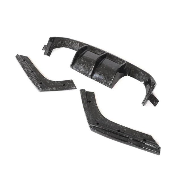 Carbon Fiber V Style Rear Diffuser (3 Pieces) - BMW F80 F82 (2015–2020)