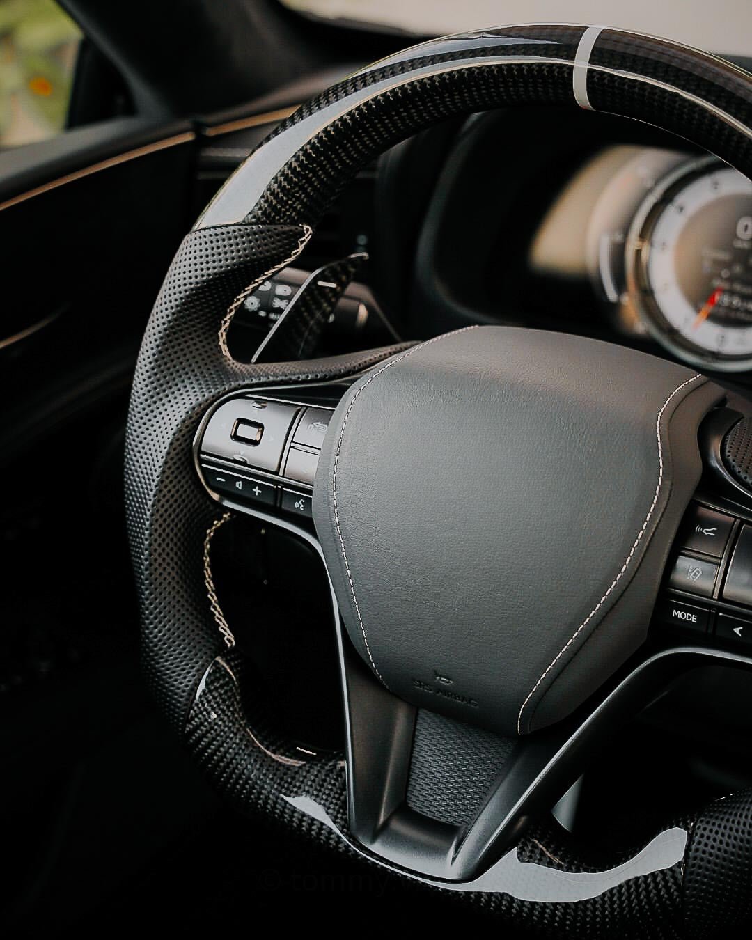 Fully Custom Carbon Fiber Steering Wheel – Lexus LC500 (2018+)
