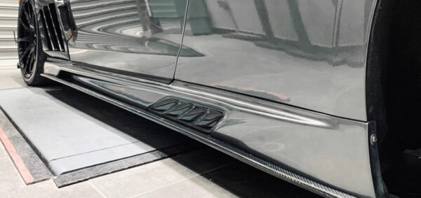 Carbon Fiber V Style Side Skirts - Nissan R35 GTR (2008-2022)