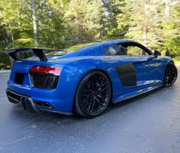 Carbon Fiber Side Skirt Extensions - Audi R8 (2016-2023)