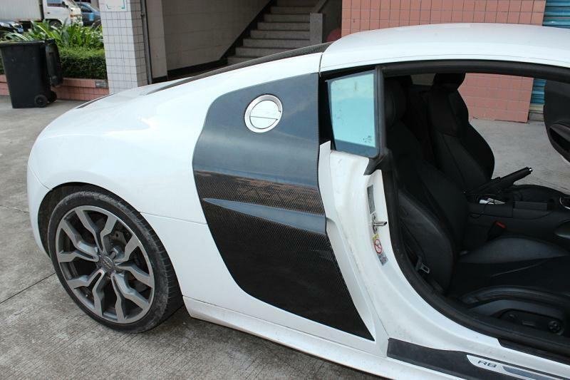 Carbon Fiber Side Panel Door Vents - Audi R8 (1st Gen) (2007-2015)