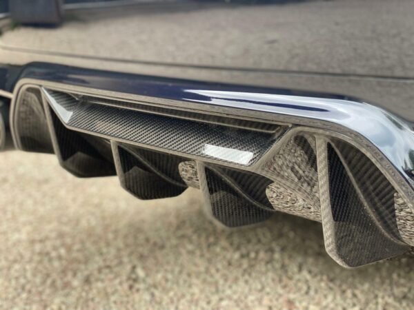Carbon Fiber M Performance Style Rear Diffuser - BMW F90 M5 (2018+)