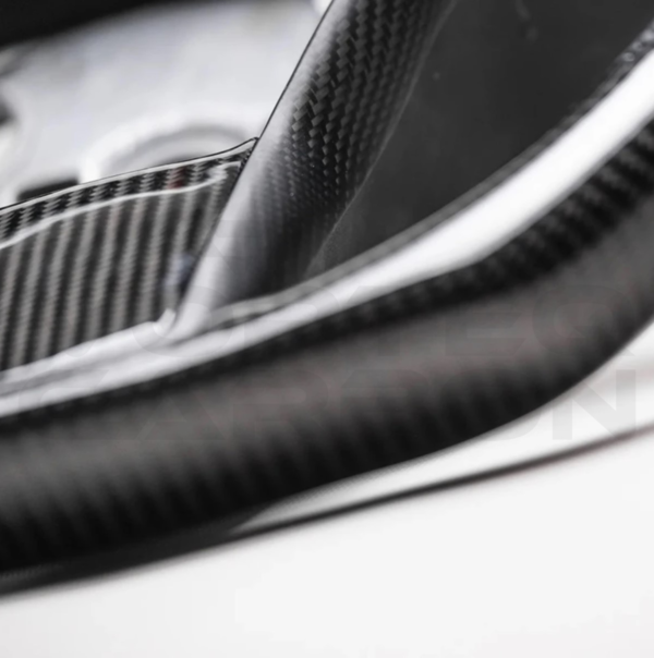 Fully Custom Carbon Fiber Steering Wheel – Tesla Model 3