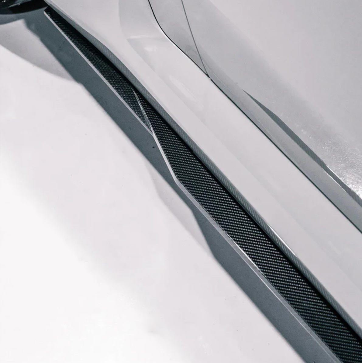 Carbon Fiber PE Style Side Skirt - BMW G87 M2 (2023+)