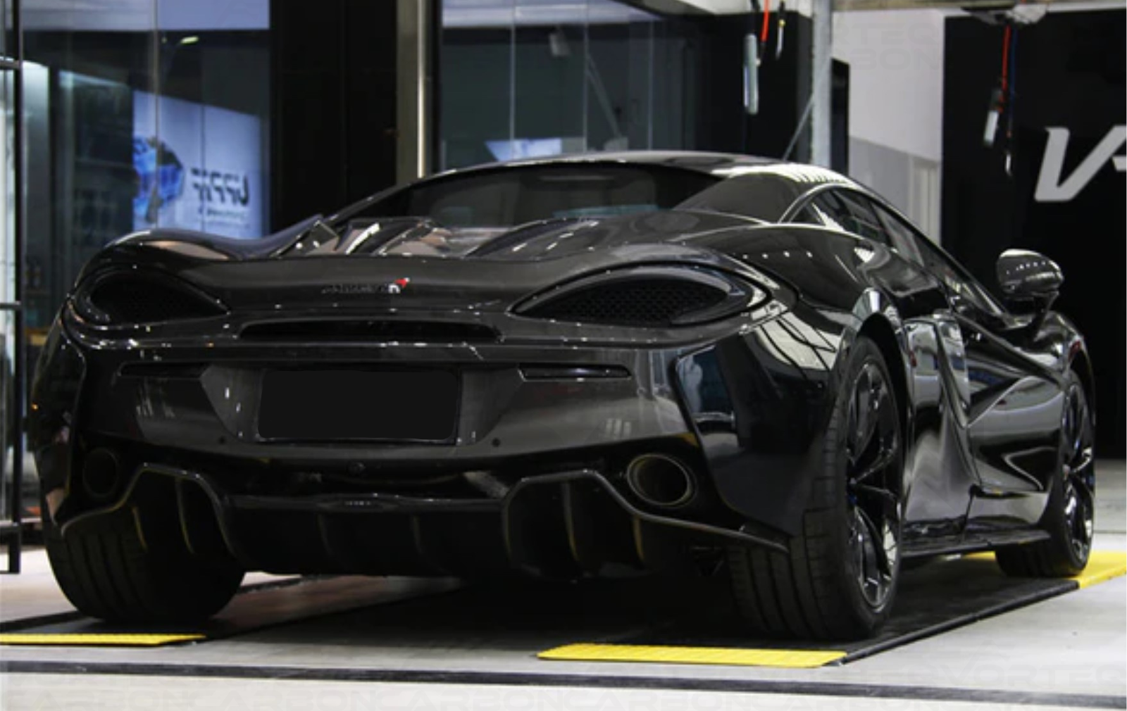 Carbon Fiber Performance Rear Diffuser - McLaren 570S/570GT/540C (2015-2021)