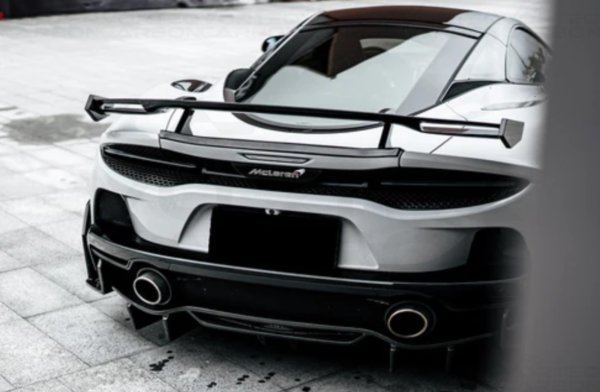 Carbon Fiber Rear Diffuser - McLaren GT (2019+)