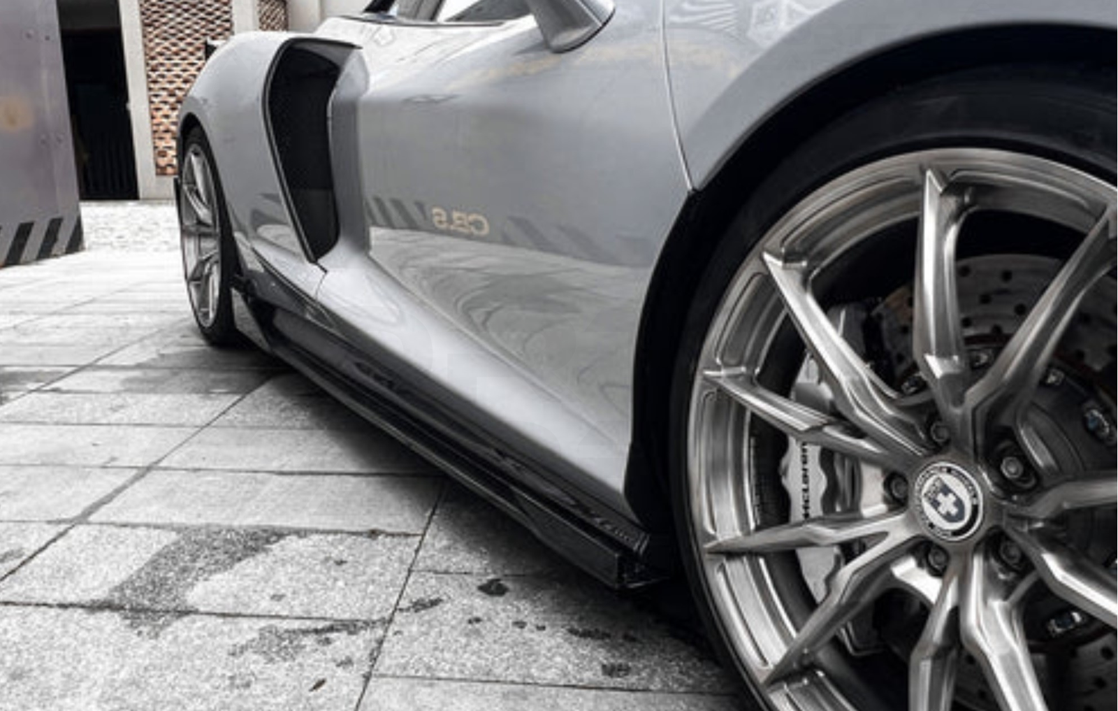 Carbon Fiber Side Skirts - McLaren GT (2019+)