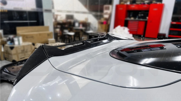 Carbon Fiber High Kick Rear Spoiler - McLaren GT (2019+)