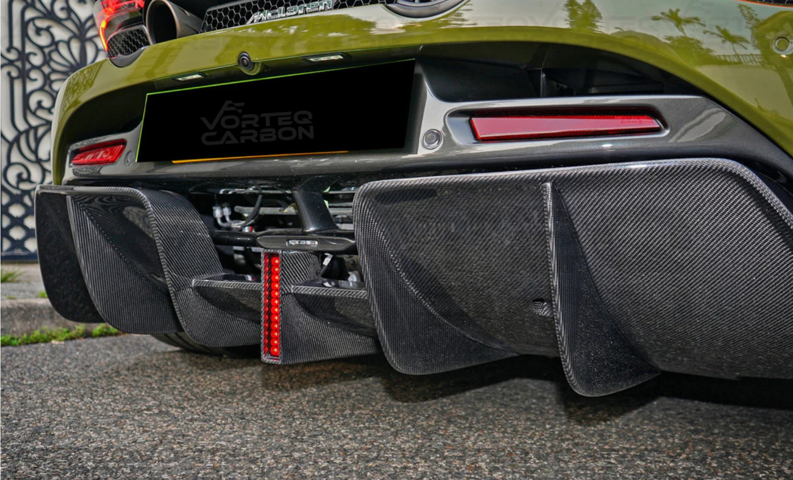 Carbon Fiber S Style Performance Rear Diffuser F1 LED - McLaren 720S (2017–2023)
